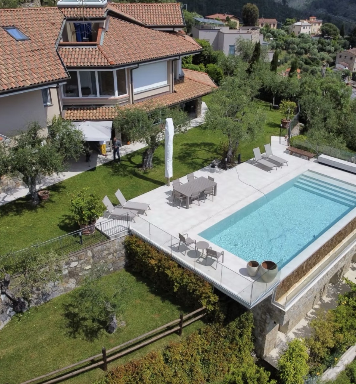 Villa con piscina e giardino a Lucca